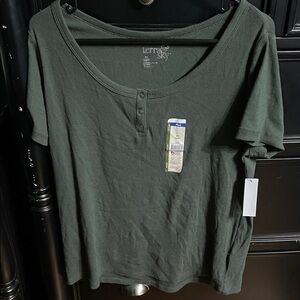 Terra & Sky Dark Aloe Scoop Neck Henley Short Sleeve Top